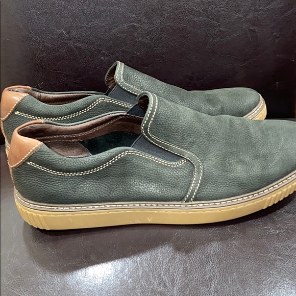 Johnston & Murphy size 11M shoe - Picture 2 of 5